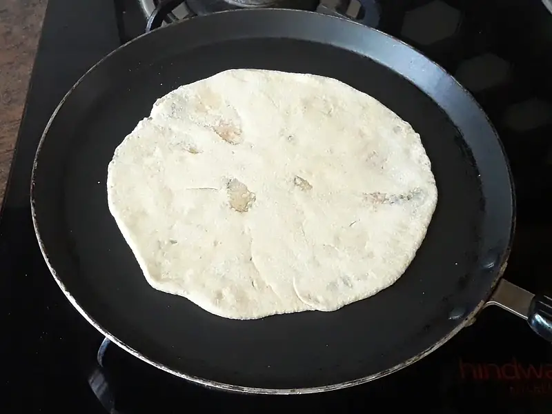 paratha put on the tawa