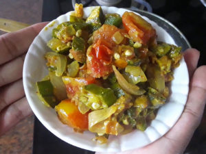 recipe of bhindi do pyaza is ready