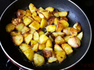 fully-cooked-golden-brown-potatoes