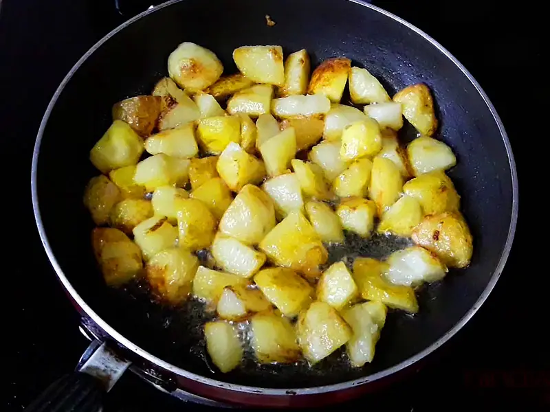 golden-brown-potatoes