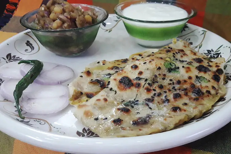 Amritsari Kulcha Recipe on Tawa