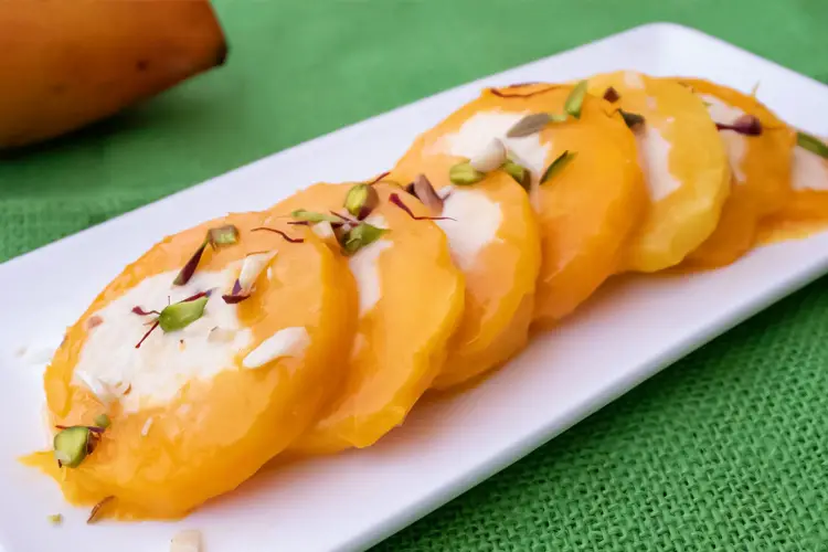 Mango Stuffed Kulfi Recipe