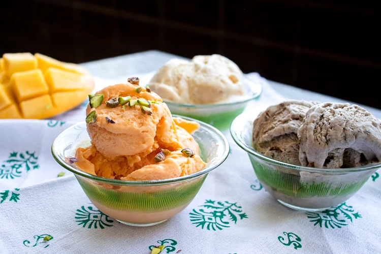 Home made Vanilla Ice Cream | Oreo Ice Cream | Mango Ice Cream Recipe with Cream and Condensed Milk