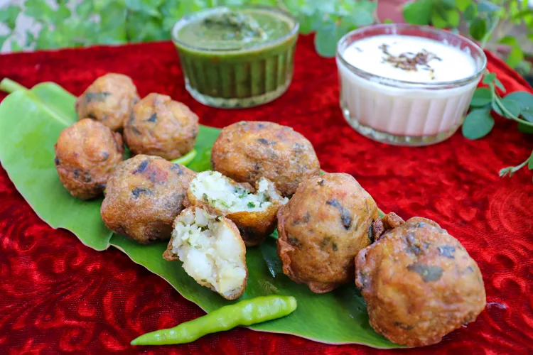 Aloo Bonda for Vrat